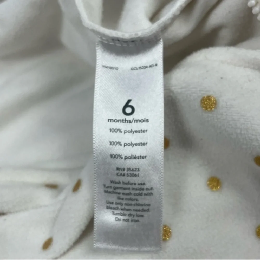 Carter’s One Piece Zip Front | Baby 6 months | White Gold Polka Dots